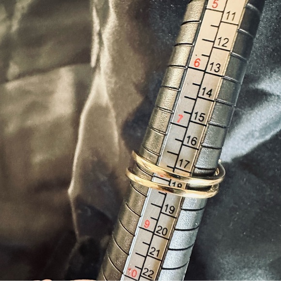 Pretty Bird Ring, size 8, 18K Gold Plated with Crystal CZ, Serpentine NEW - Picture 8 of 10